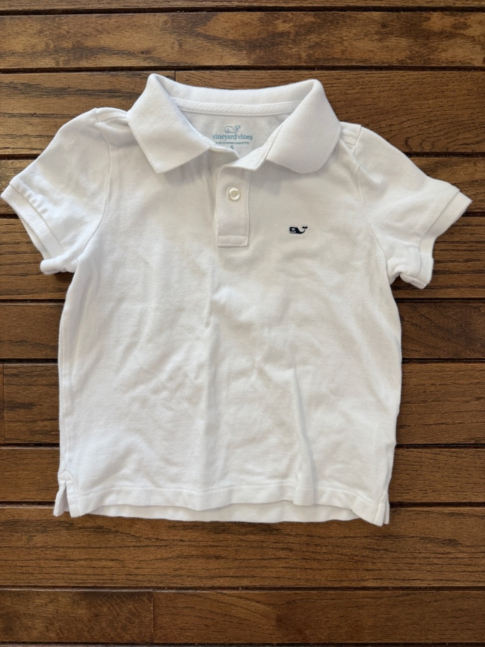 Vineyard Vines Kids White pique knit Polo with Whale Logo size 5